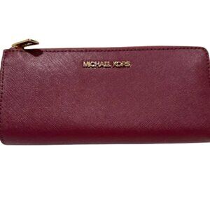 Michael Kors Jet Set Travel Large Saffiano Leather Quarter-Zip Wallet - Mulberry